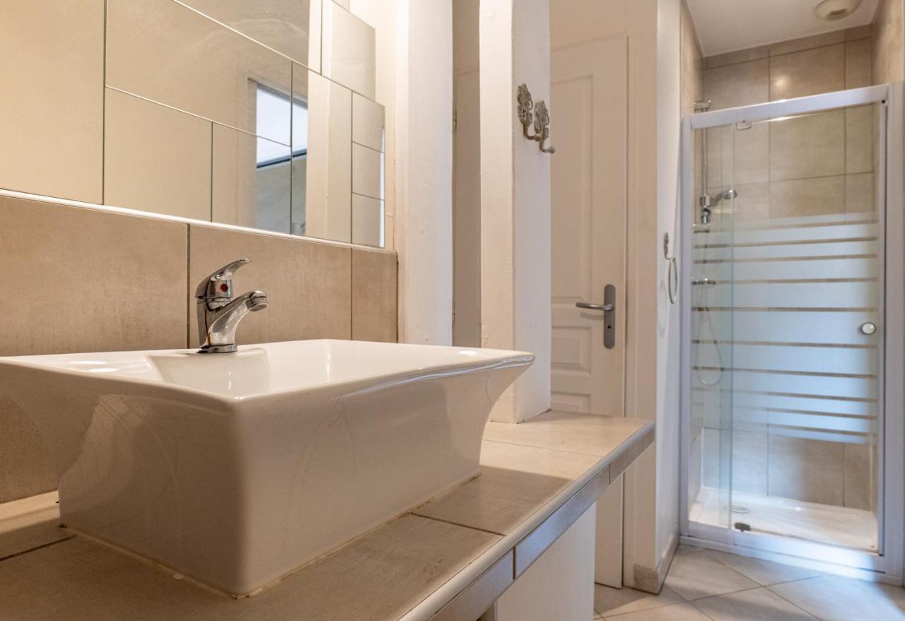 Carnot Duplex, Spacieux 3 Pieces Avec 2 Chambres Sur Les Rue Pietonnes Annecy Exterior foto